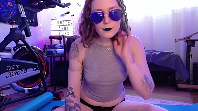 mistressannafoxx online show from 7, 4, 2026