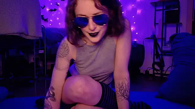 mistressannafoxx online show from 22, 4, 2026