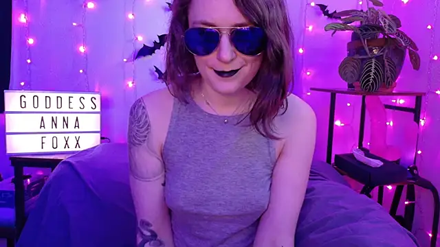 mistressannafoxx online show from 3, 3, 2026