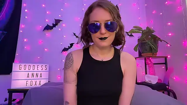 mistressannafoxx online show from 15, 1, 2026