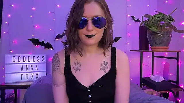 Snapshot of mistressannafoxx chatting on 1, 12, 2025 mistressannafoxx online show from 1, 12, 2025