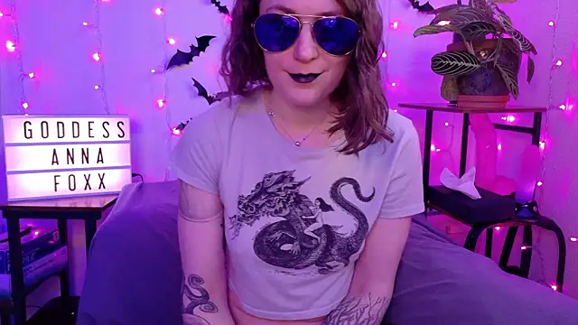 mistressannafoxx online show from 6, 3, 2026