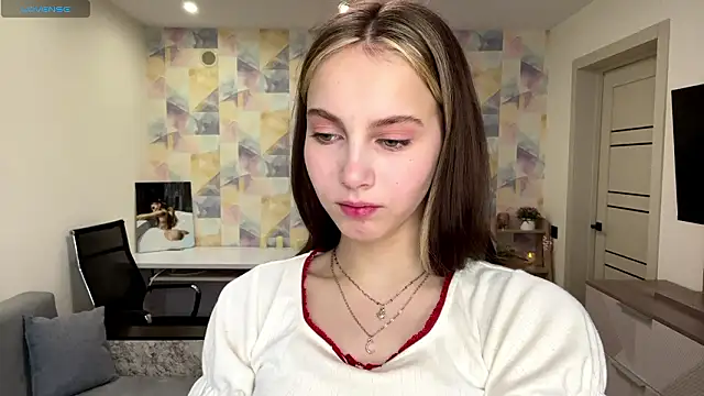 NylaNadler online show from 9, 2, 2026