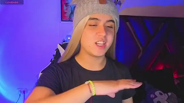 derek greyy  online show from 10, 11, 2025