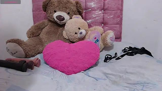 toxic sweet  online show from 22, 4, 2026