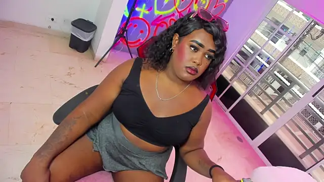 Snapshot of _EvaRouse chatting on 3, 10, 2025 EvaRouse online show from 3, 10, 2025