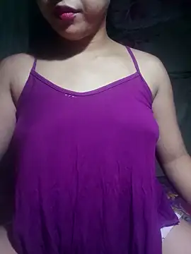 Snapshot of hotmomma8 chatting on 8, 10, 2025 hotmomma8 online show from 8, 10, 2025