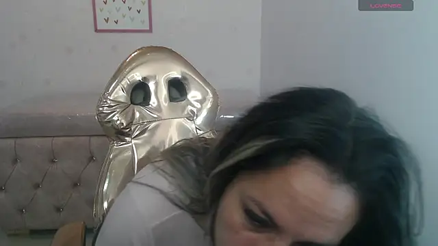 Jade Jones a online show from 18, 2, 2026