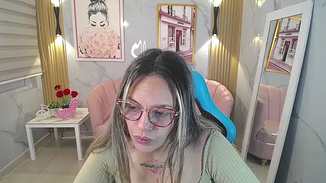 Snapshot of Jade_Jones_a chatting on 28, 11, 2025 Jade Jones a online show from 28, 11, 2025