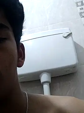 Snapshot of kjohn20 chatting on 16, 11, 2025 kjohn20 online show from 16, 11, 2025