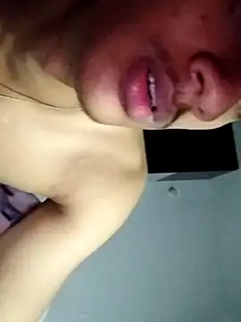 Snapshot of kjohn20 chatting on 22, 11, 2025 kjohn20 online show from 22, 11, 2025