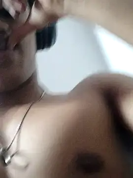 Snapshot of kjohn20 chatting on 13, 11, 2025 kjohn20 online show from 13, 11, 2025