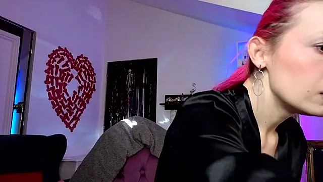 kulteacher online show from 5, 4, 2026