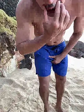 CasadoLutadorBigStuds online show from 27, 10, 2025