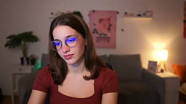 kissie cat online show from 25, 10, 2025