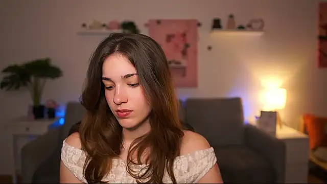 kissie cat online show from 15, 4, 2026