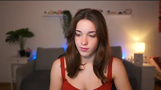 kissie cat online show from 3, 12, 2025