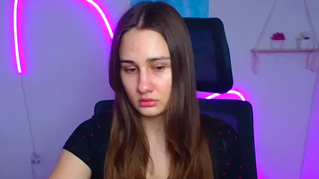 Stefanie Sweet online show from 25, 2, 2026