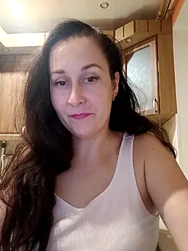 Amandda  online show from 28, 9, 2025