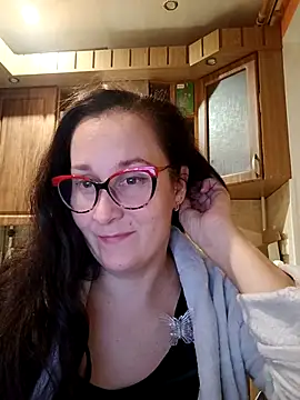 Amandda  online show from 17, 10, 2025