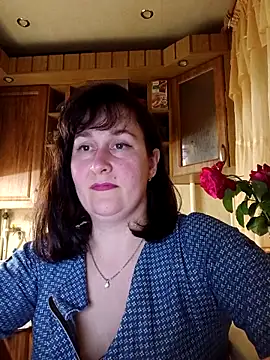 Amandda  online show from 2, 6, 2026