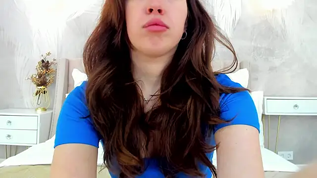 KimberlyBond online show from 6, 10, 2025