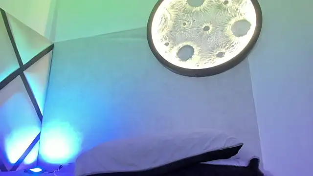 venus-03 online show from 30, 11, 2025