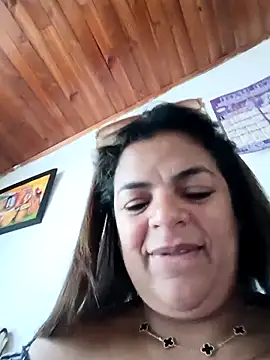 Mia-Glow online show from 28, 2, 2026