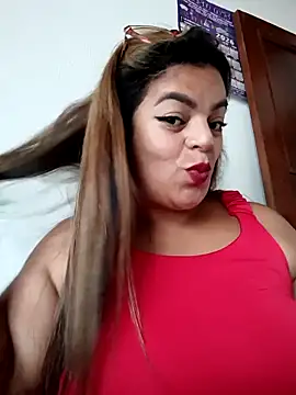 Mia-Glow online show from 13, 4, 2026