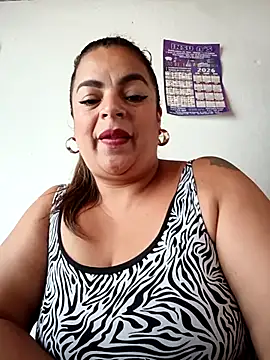 Mia-Glow online show from 23, 4, 2026