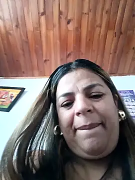 Mia-Glow online show from 21, 4, 2026