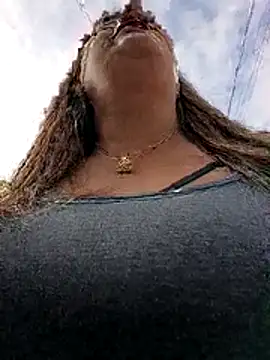 Mia-Glow online show from 14, 4, 2026