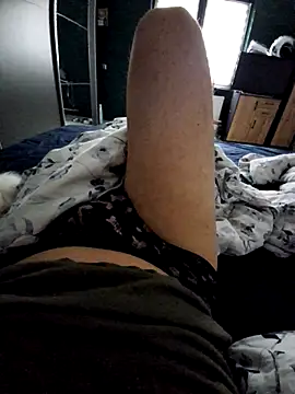 Snapshot of GrzechX chatting on 11, 9, 2025 GrzechX online show from 11, 9, 2025