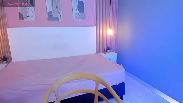 Snapshot of candy_lux30 chatting on 9, 10, 2025 candy lux30 online show from 9, 10, 2025