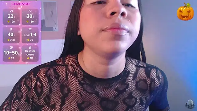 Snapshot of candy_lux30 chatting on 9, 11, 2025 candy lux30 online show from 9, 11, 2025