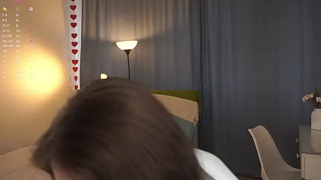 VernonKnapik online show from 14, 10, 2025