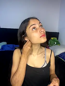 hotwife26 online show from 17, 12, 2025