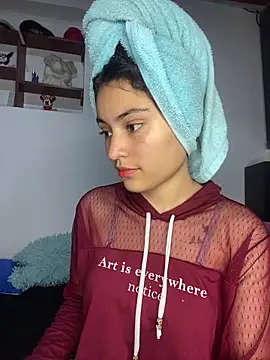 hotwife26 online show from 3, 3, 2026