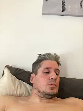 shyandchilling online show from 10, 5, 2026