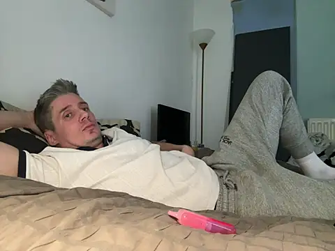 Snapshot of shyandchilling chatting on 24, 3, 2026 shyandchilling online show from 24, 3, 2026