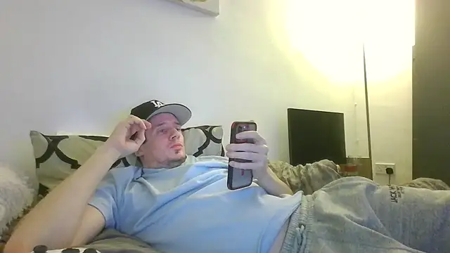 Snapshot of shyandchilling chatting on 13, 3, 2026 shyandchilling online show from 13, 3, 2026