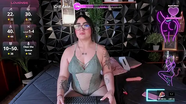 Snapshot of April__foxx chatting on 11, 11, 2025 April foxx online show from 11, 11, 2025