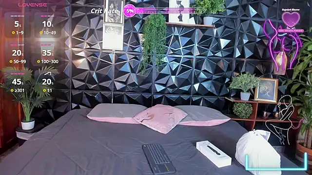 Snapshot of April__foxx chatting on 14, 11, 2025 April foxx online show from 14, 11, 2025