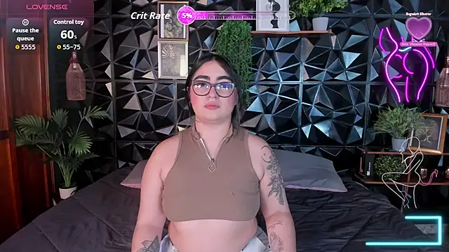 Snapshot of April__foxx chatting on 18, 11, 2025 April foxx online show from 18, 11, 2025