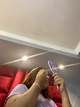 Snapshot of VictoriaFerro chatting on 14, 10, 2025 VictoriaFerro online show from 14, 10, 2025