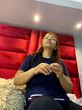 Snapshot of VictoriaFerro chatting on 15, 10, 2025 VictoriaFerro online show from 15, 10, 2025