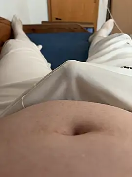 Snapshot of f3l1xxx69 chatting on 27, 5, 2026 f3l1xxx69 online show from 27, 5, 2026