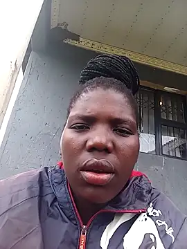 Snapshot of Nobuhlesiphume09 chatting on 24, 10, 2025 Nobuhlesiphume09 online show from 24, 10, 2025