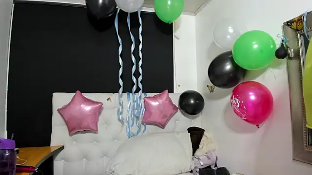 evelynesex online show from 16, 3, 2026