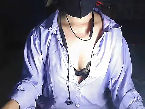 Snapshot of meghbalikargolponoy09 chatting on 8, 11, 2025 meghbalikargolponoy09 online show from 8, 11, 2025